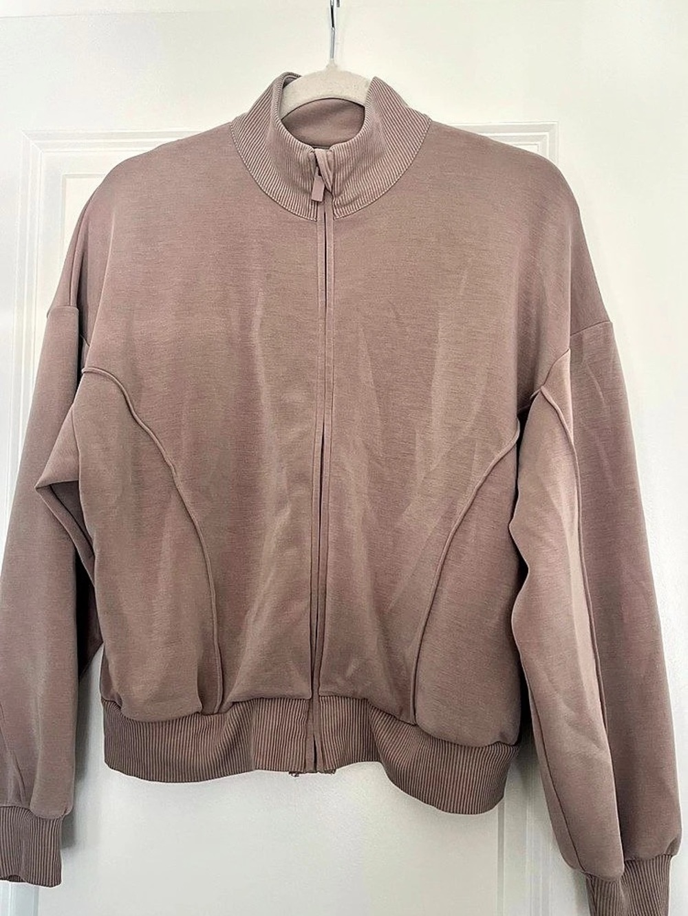 Victoria's Secret VSX Elevate Full-Zip Jacket, size s-m